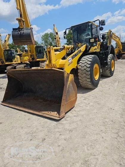 Used Komatsu Loader